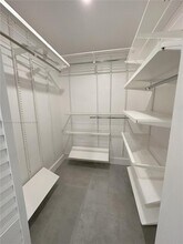 2785 SW 33rd Ave in Miami, FL - Building Photo - Building Photo