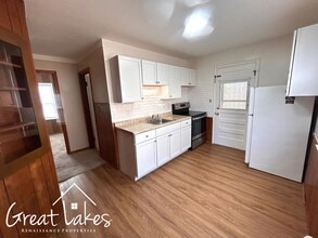 7067 Ford Ave in Warren, MI - Building Photo - Building Photo