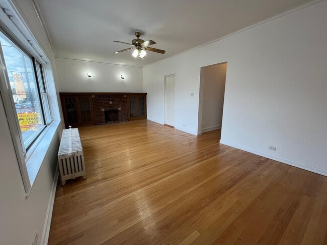 6017 W Irving Park Rd, Unit 2nd Fl