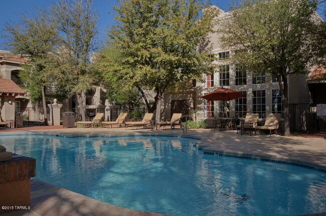 property at 1500 E Pusch Wilderness Dr
