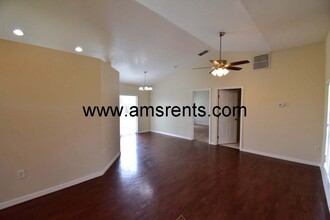 2232 Virginia Dr in Kissimmee, FL - Building Photo - Building Photo