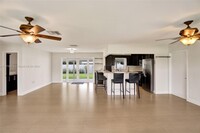 18532 SW 92nd Ct in Miami, FL - Foto de edificio - Building Photo