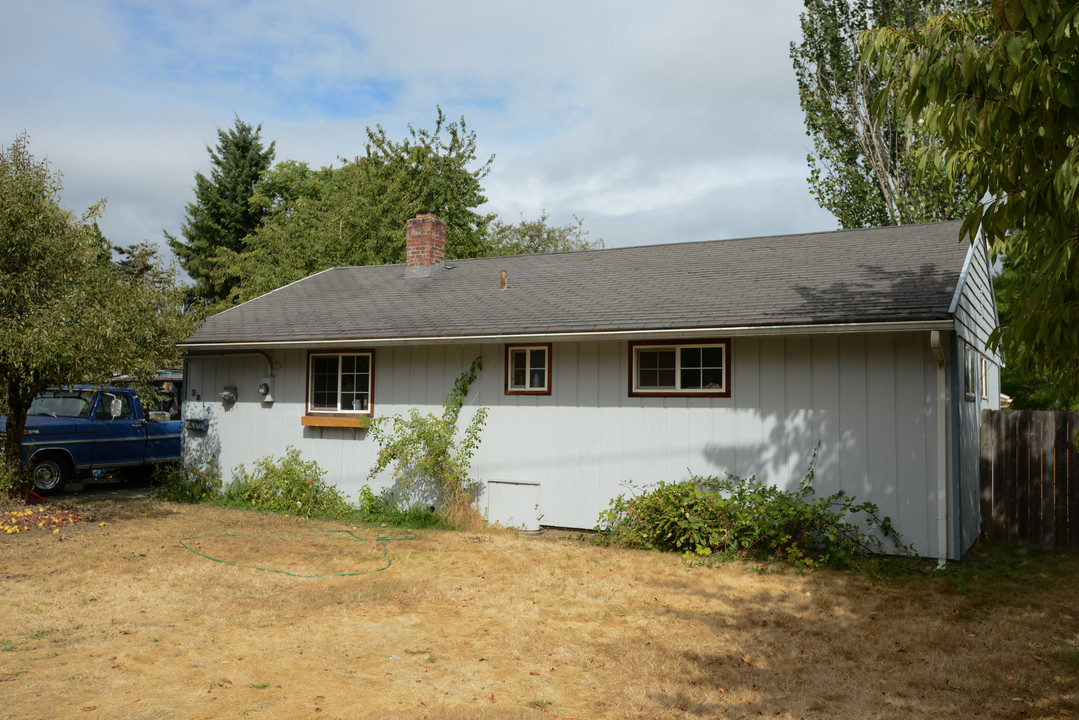 1302 Brandt Rd in Vancouver, WA - Building Photo