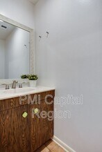 5213 King Charles Way in Bethesda, MD - Building Photo - Building Photo