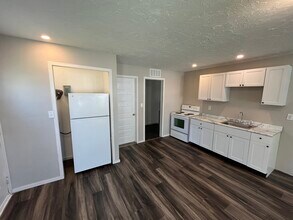 2433 Morton St in Anderson, IN - Building Photo - Building Photo