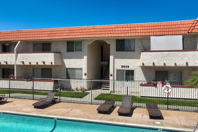 Casa Dorada in San Diego, CA - Building Photo - Building Photo