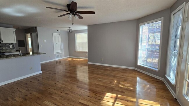 1313 Red Deer Way in Alpharetta, GA - Building Photo - Building Photo