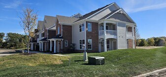 410 Timber Pointe Dr in Joliet, IL - Building Photo