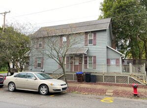 202 11th St in Franklin, PA - Building Photo - Building Photo