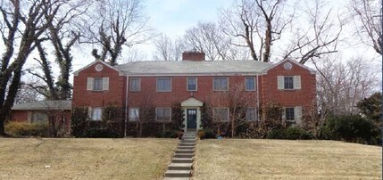 1999 Elmwood Ave in Columbus, OH - Foto de edificio - Building Photo