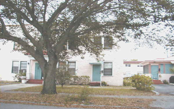 2008 Monroe St in Hollywood, FL - Foto de edificio