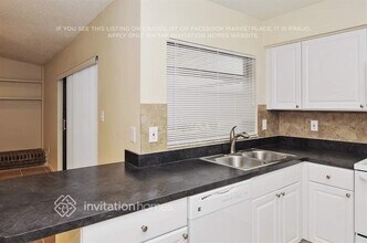 1204 Letona Ln in Valrico, FL - Foto de edificio - Building Photo