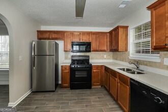 630 Jake Trail in Jonesboro, GA - Building Photo - Building Photo