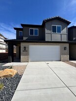 4000 Razor Dr in Washington, UT - Building Photo