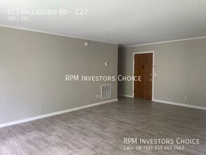 613 Hillsboro Rd in Franklin, TN - Foto de edificio - Building Photo