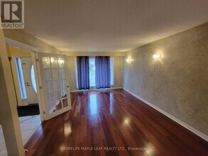 4 Ashurst Crescent in Brampton, ON - Building Photo - Building Photo