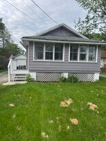 73 Gertrude Ave in Youngstown, OH - Building Photo