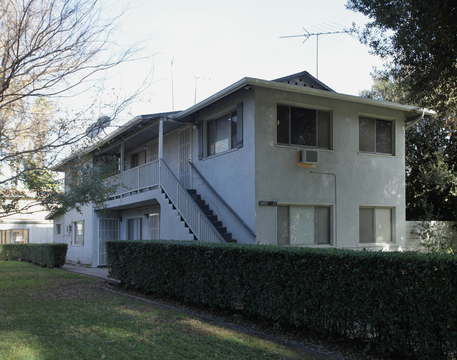 7407-7417 Potomac St in Riverside, CA - Building Photo