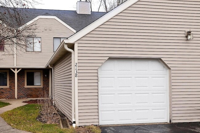 property at 2138 Dogwood Ln