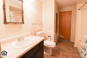 340 N Wayne St in Waterloo, IN - Building Photo - Building Photo