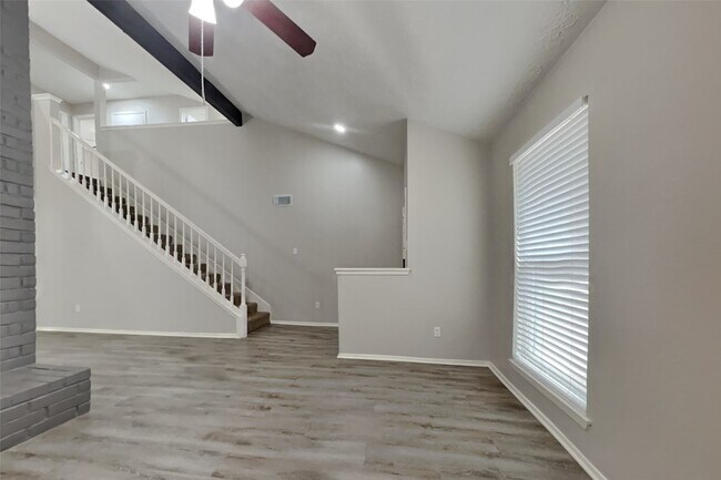 4810 Ingleside Ct in Spring, TX - Building Photo - Building Photo