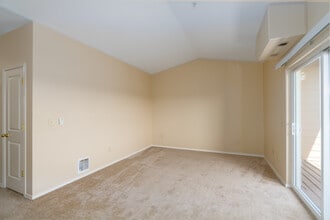 Lakeside Apartments in Medical Lake, WA - Building Photo - Interior Photo