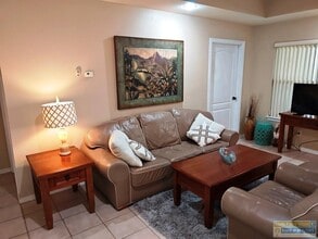 1 Pinehurst Dr in Laguna Vista, TX - Building Photo - Building Photo