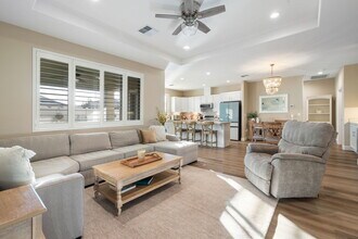 638 Riverbed Cir in Reno, NV - Building Photo - Building Photo