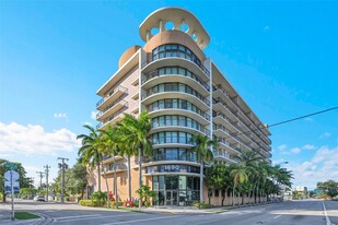 1690 SW 27th Ave, Unit 604 in Miami, FL - Building Photo