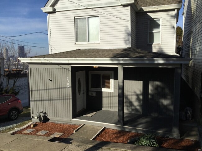 property at 2309 Wellington St