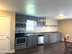 5207 Jefferson Island Rd in New Iberia, LA - Building Photo - Building Photo