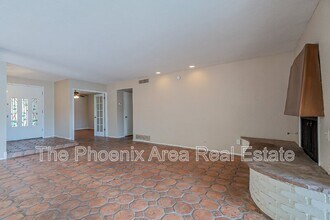 5506 S Rocky Point Rd in Tempe, AZ - Building Photo - Building Photo