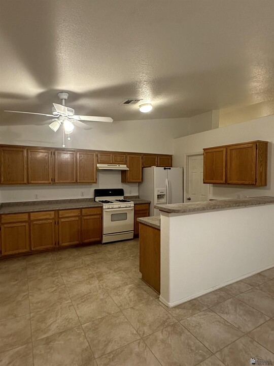 4023 S Jasmine Ave in Yuma, AZ - Building Photo