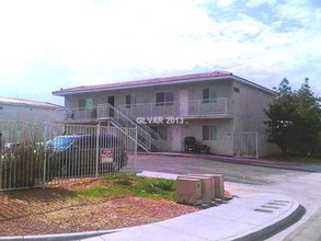 5165 Glendale Ave in Las Vegas, NV - Building Photo - Building Photo