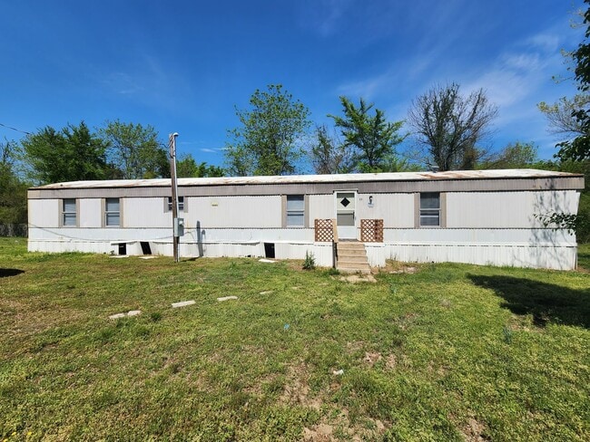 property at 33 Wilma Ln