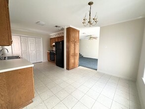 122 Mall Cir in Houma, LA - Foto de edificio - Building Photo