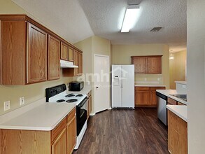1420 Mosscreek Dr in Denton, TX - Building Photo - Building Photo