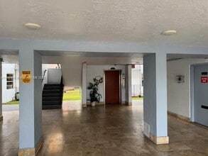 1221 SW 122nd Ave, Unit 211 in Miami, FL - Building Photo - Building Photo