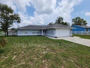 12095 Elgin Blvd in Spring Hill, FL - Building Photo - Building Photo