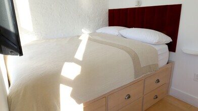 The Oyster: Furnished Apts, 30-Day+ Stay in New York, NY - Foto de edificio - Building Photo