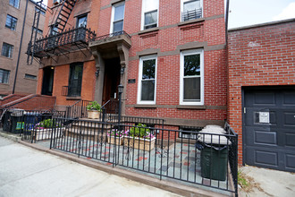 477 Clinton St in Brooklyn, NY - Building Photo - Building Photo