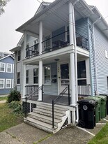 198 School St in Watertown, MA - Building Photo