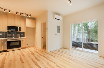 4278 NE Going St in Portland, OR - Building Photo - Building Photo