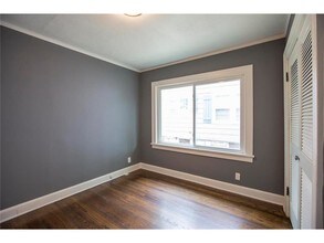 5919 Kenwood Ave in Kansas City, MO - Building Photo - Building Photo