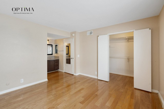 18411 Hatteras St in Los Angeles, CA - Building Photo - Building Photo
