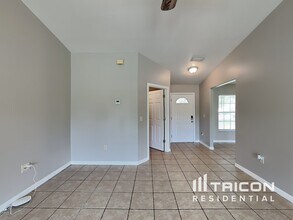 9515 27th Ave E in Palmetto, FL - Building Photo - Building Photo