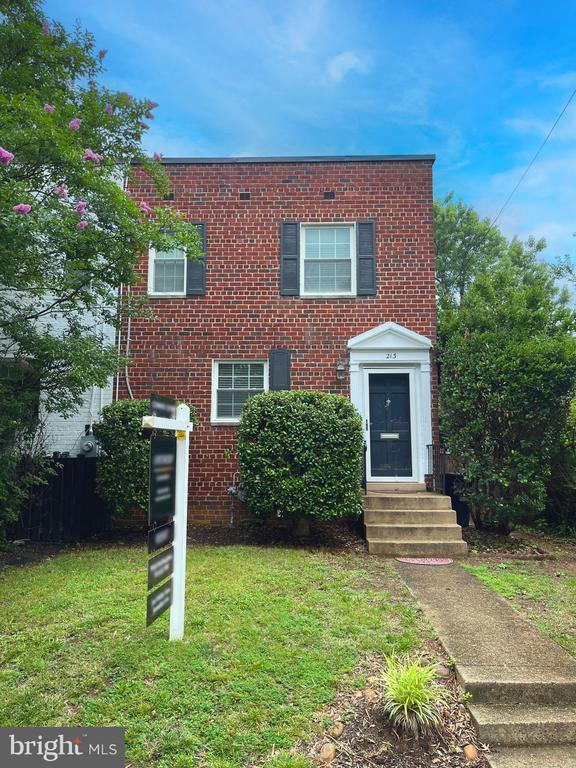 property at 213 Gentry Ave