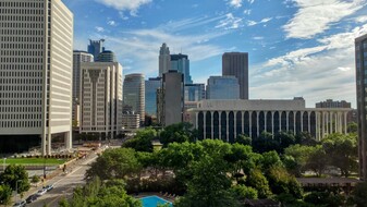 19 S 1st St, Unit B507 in Minneapolis, MN - Building Photo