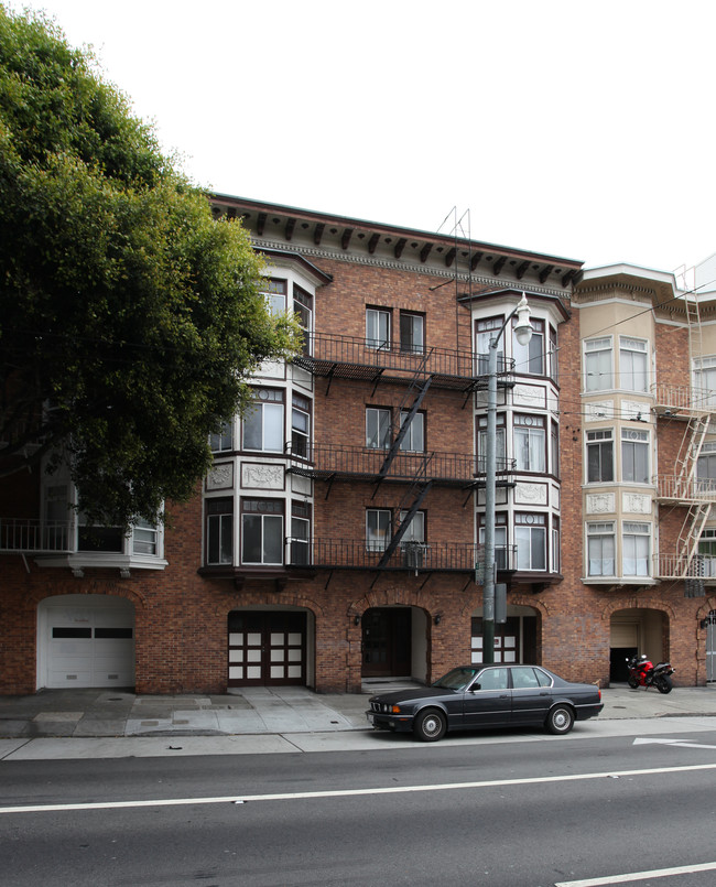 2815 Van Ness Ave in San Francisco, CA - Foto de edificio - Building Photo