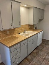 2301 76th St in Lubbock, TX - Foto de edificio - Building Photo